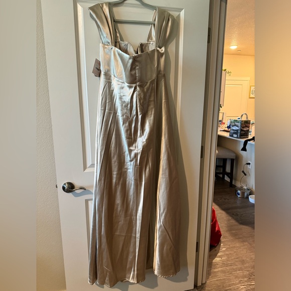 NEW Birdy Grey Mia Convertible Dress Formal Satin Champagne Gold Sixe 3X NWT - Picture 4 of 6
